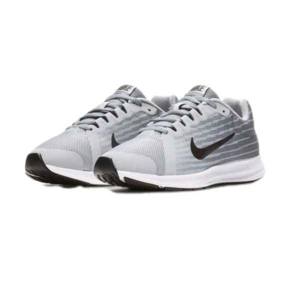 Nike Youth Downshifter 8 Gray Running Shoes Wide Lightweight Athletic Sneaker 7Y - Picture 1 of 14